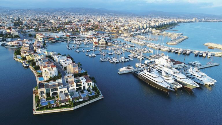 mnMUmmLCSxdOyOZlWPbE_Limassol-marina-